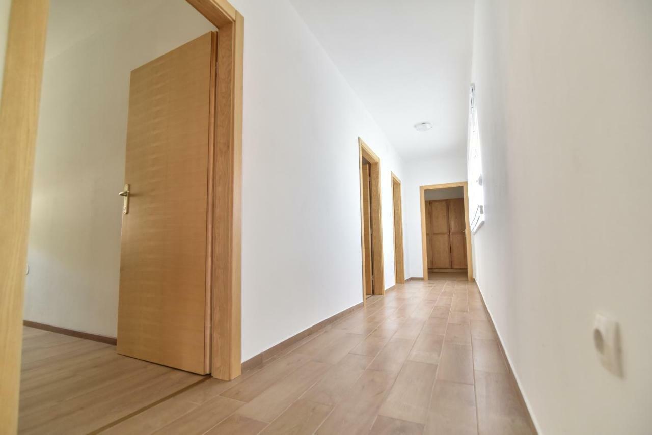 Villa Village Idylle With Heated Pool, Sauna, Jacuzzy And Private Parking Sukošan Exterior foto