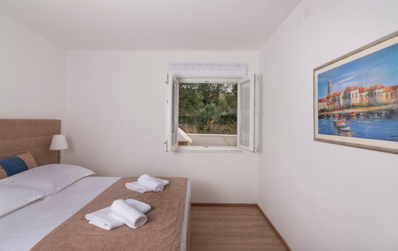Villa Village Idylle With Heated Pool, Sauna, Jacuzzy And Private Parking Sukošan Exterior foto