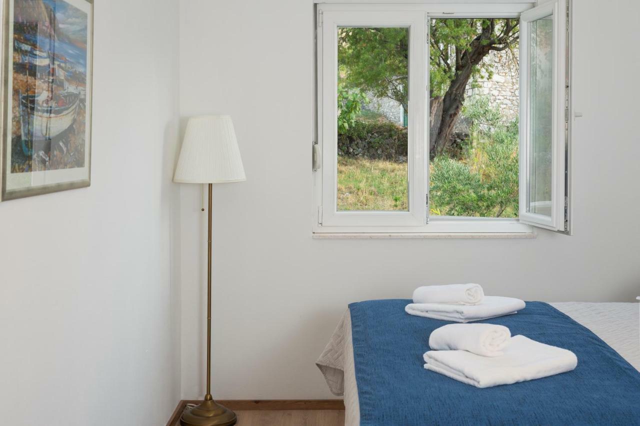 Villa Village Idylle With Heated Pool, Sauna, Jacuzzy And Private Parking Sukošan Exterior foto